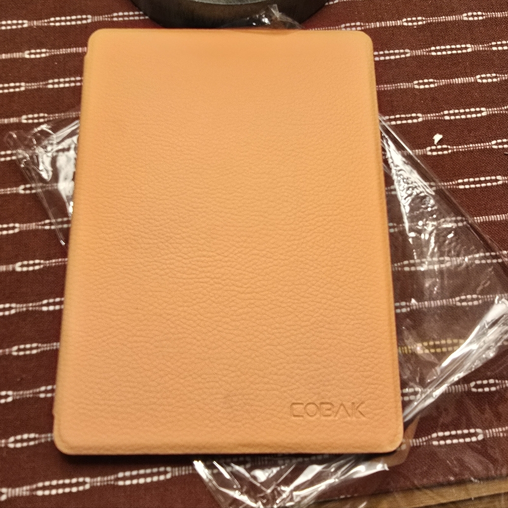 6" CoBak Case For Kindle Ereader Peach Orange NWT Never Used.